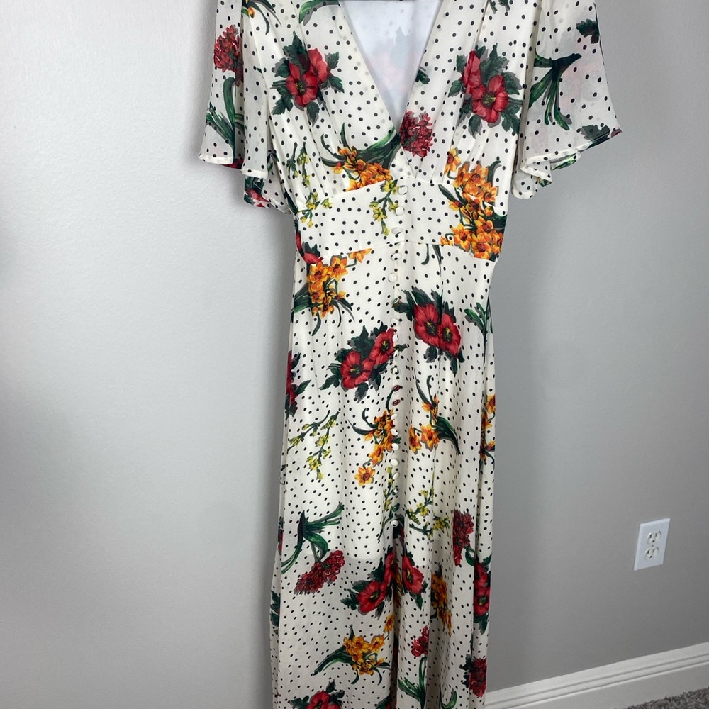 V-NECK POLKA DOT FLORAL PRINTED CHIFFON DRESS IN IVORY